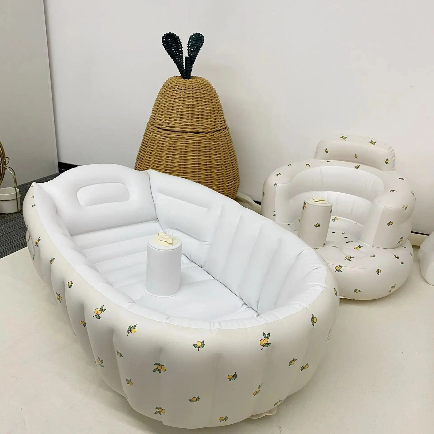Aufblasbare Babybadewanne mit Tiermotiv – ideal für Zuhause, Balkon & Reisen