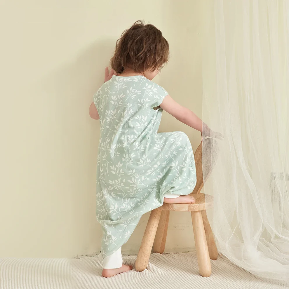 Sommerschlafsack mit Beinen aus Baumwolle – leicht, atmungsaktiv & ideal für warme Nächte